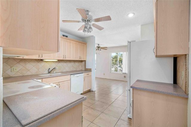2284 SPANISH DRIVE 50, Clearwater, FL 33763