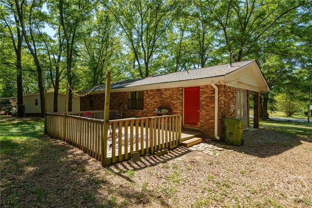 361 Wildcat Bridge Road, Royston, GA 30662