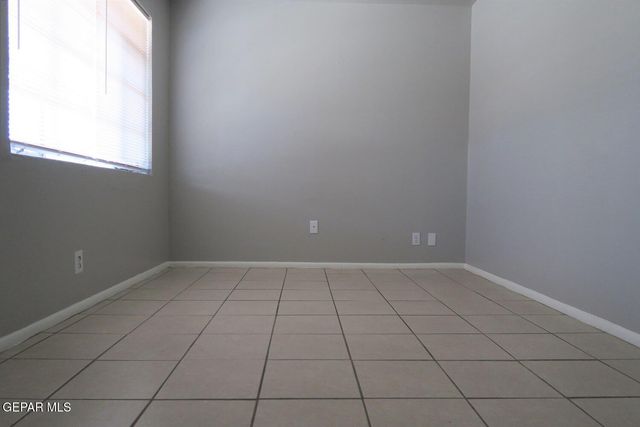 4023 Thomason Avenue 2, El Paso, TX 79904