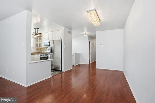 10232 RUBIN LN, Philadelphia, PA 19116