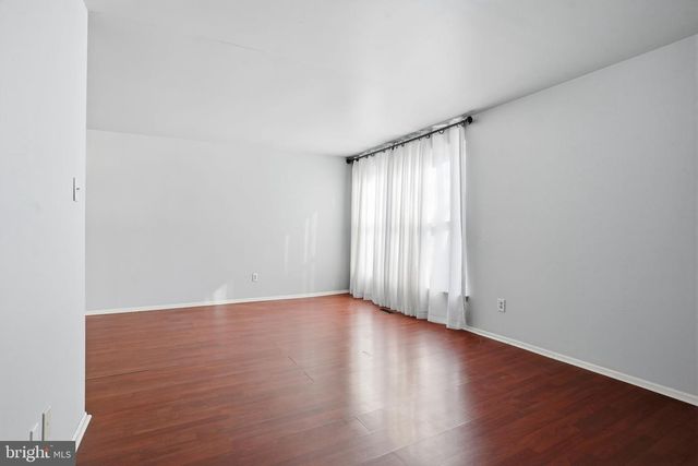 10232 RUBIN LN, Philadelphia, PA 19116