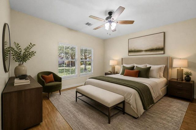 1714 Claremont Garden Circle, Houston, TX 77047