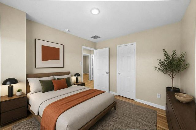 1714 Claremont Garden Circle, Houston, TX 77047