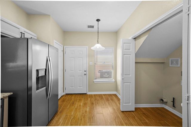 1714 Claremont Garden Circle, Houston, TX 77047