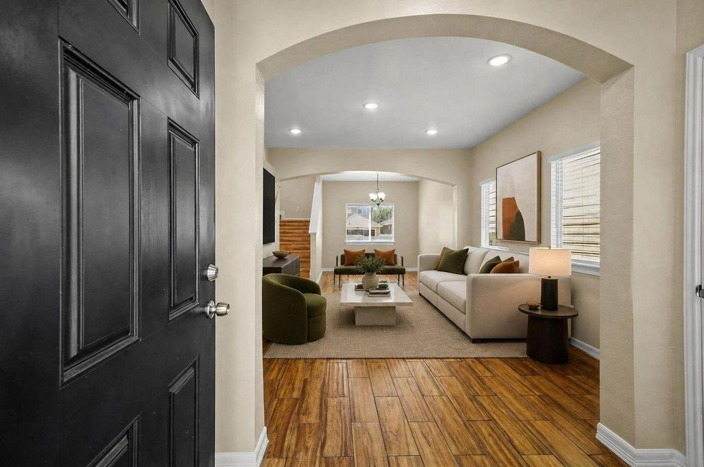 1714 Claremont Garden Circle, Houston, TX 77047