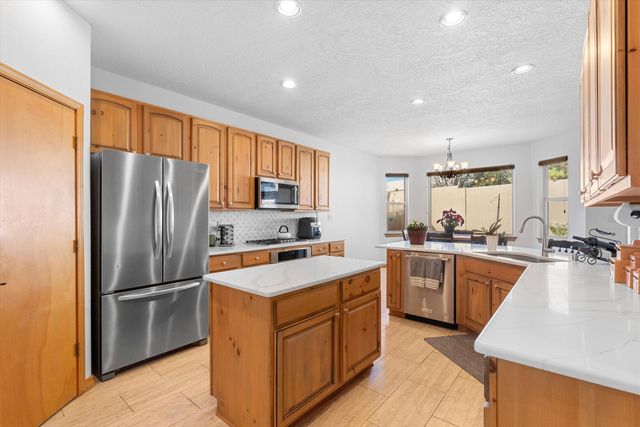 12709 Sunset Ridge Place NE, Albuquerque, NM 87111