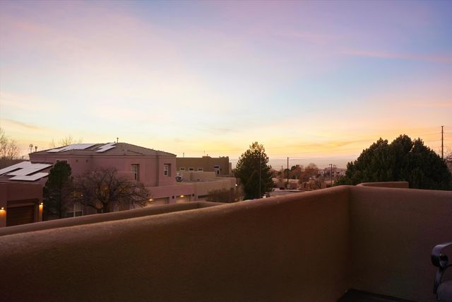 12709 Sunset Ridge Place NE, Albuquerque, NM 87111