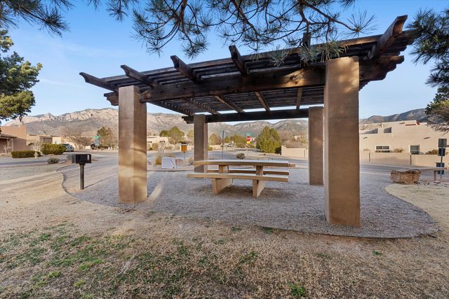 12709 Sunset Ridge Place NE, Albuquerque, NM 87111