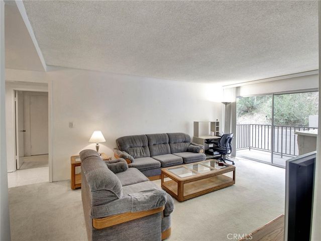 1230 Horn 408, West Hollywood, CA 90069