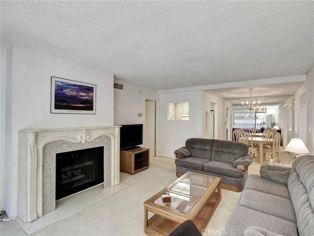 1230 Horn 408, West Hollywood, CA 90069