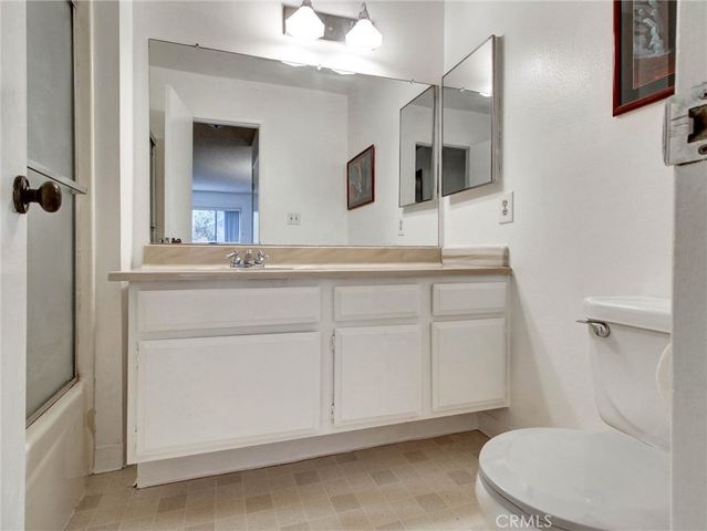 1230 Horn 408, West Hollywood, CA 90069