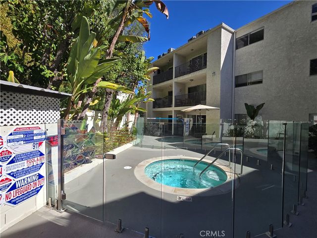 1230 Horn 408, West Hollywood, CA 90069
