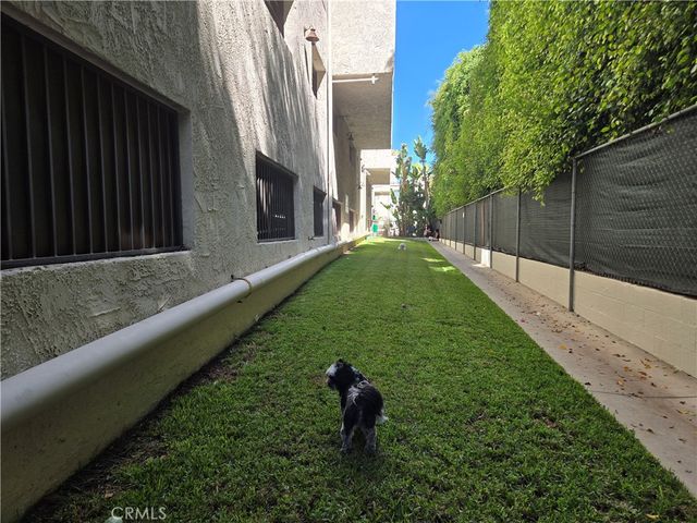 1230 Horn 408, West Hollywood, CA 90069