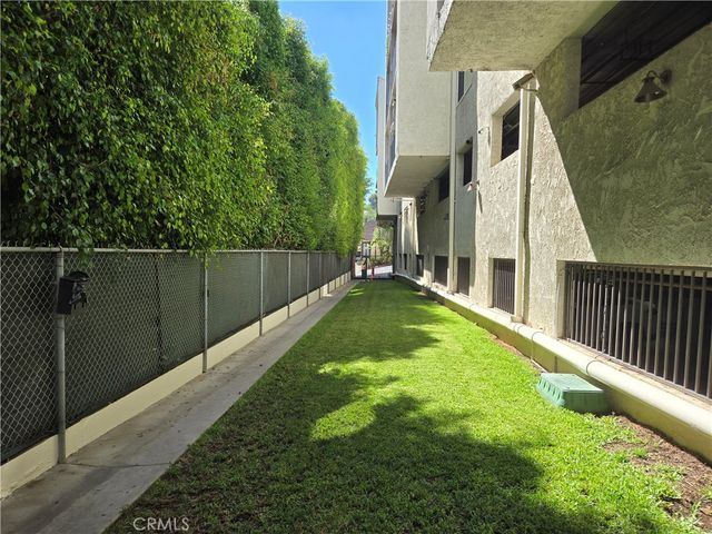 1230 Horn 408, West Hollywood, CA 90069