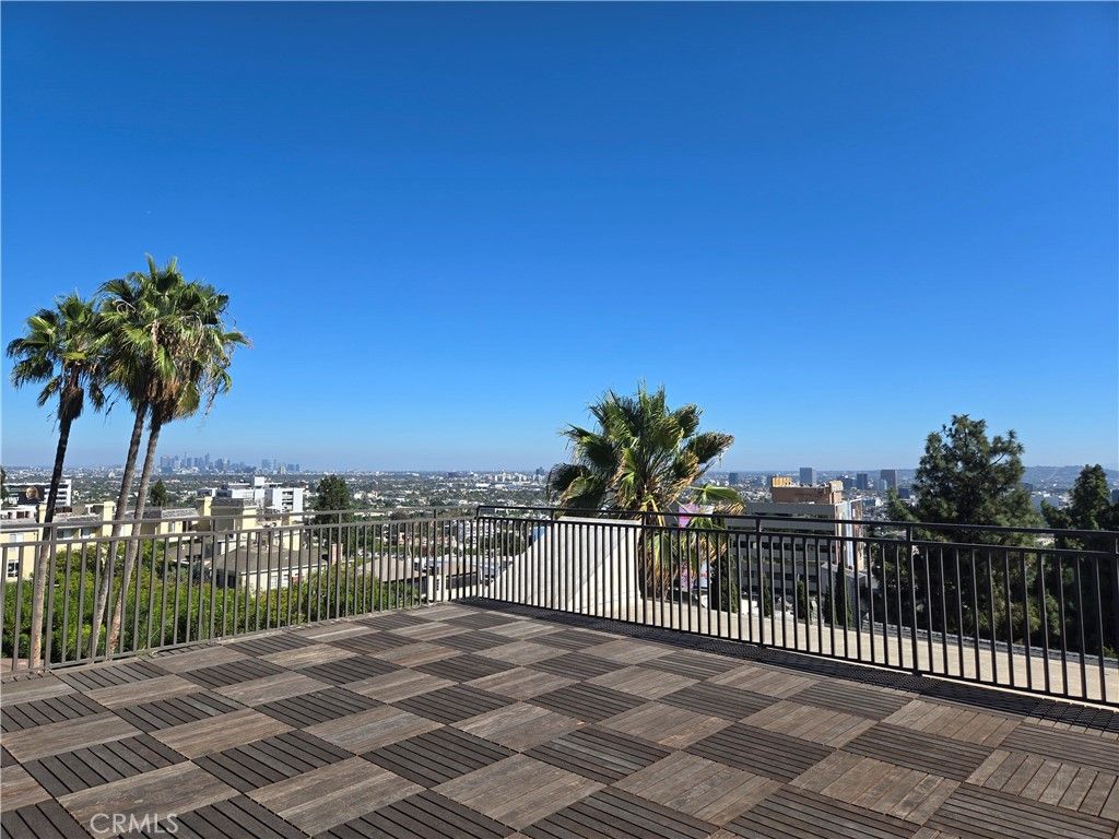 1230 Horn 408, West Hollywood, CA 90069