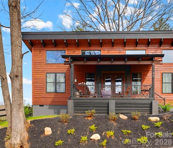 90 Summitt Street, Waynesville, NC 28786