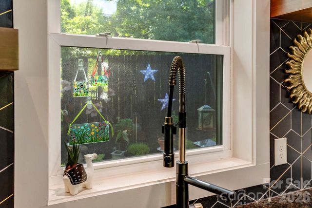 90 Summitt Street, Waynesville, NC 28786