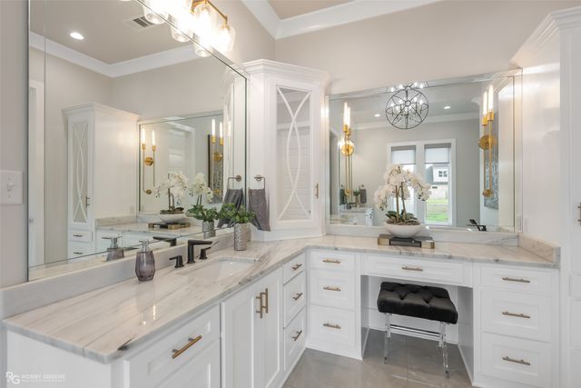 642 Caledonia Drive, Bossier City, LA 71111