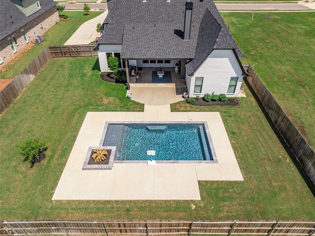 642 Caledonia Drive, Bossier City, LA 71111