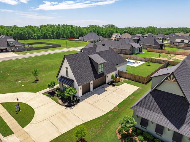 642 Caledonia Drive, Bossier City, LA 71111