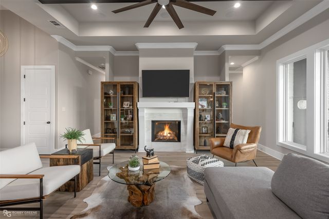 642 Caledonia Drive, Bossier City, LA 71111