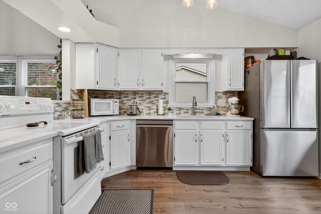 9419 Hadway Drive, Indianapolis, IN 46256