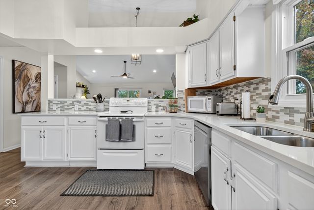 9419 Hadway Drive, Indianapolis, IN 46256