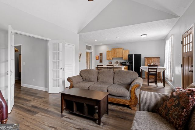 215 Morgan Road, Trenton, GA 30752