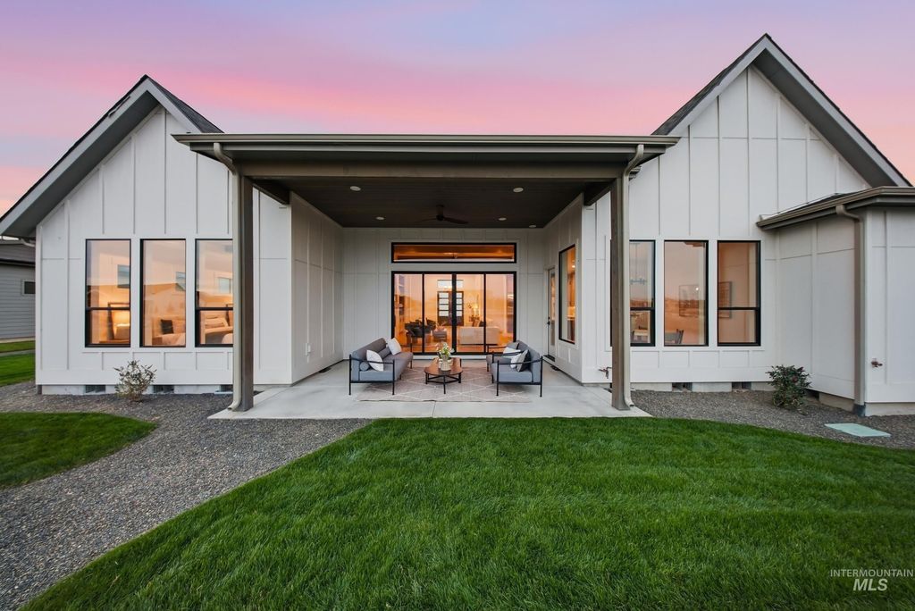 495 Midpoint Ave, Middleton, ID 83644 photo 4