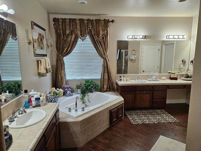 2917 E Trenton Avenue, Fresno, CA 93720
