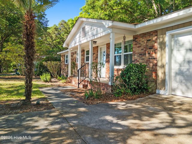 1646 Waterway Drive SW, Ocean Isle Beach, NC 28469