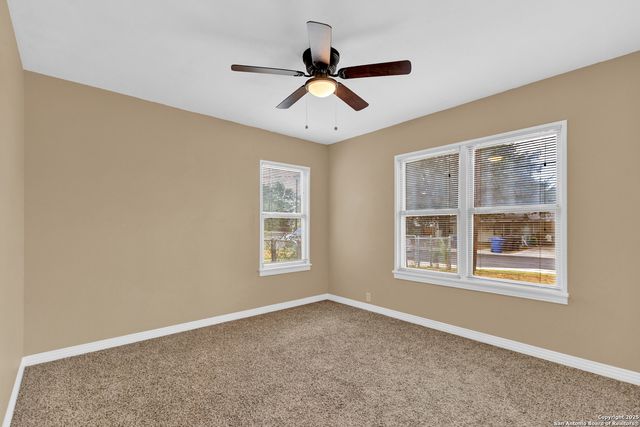 411 W HART AVE, San Antonio, TX 78214