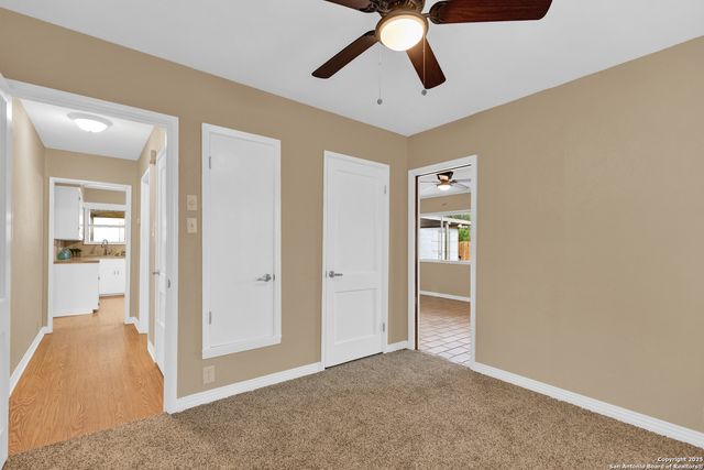 411 W HART AVE, San Antonio, TX 78214