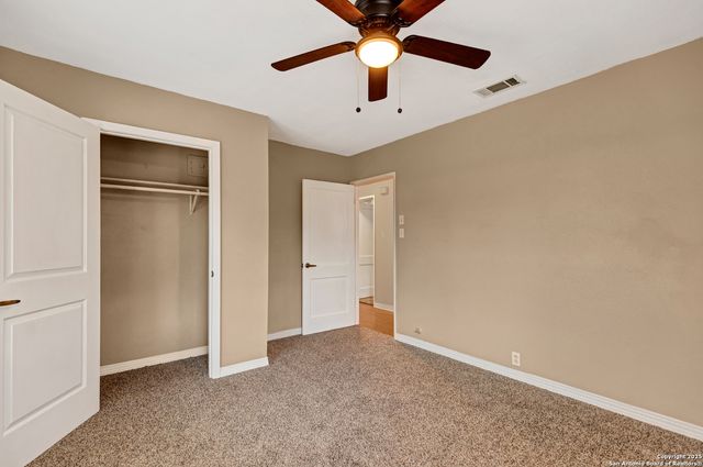 411 W HART AVE, San Antonio, TX 78214