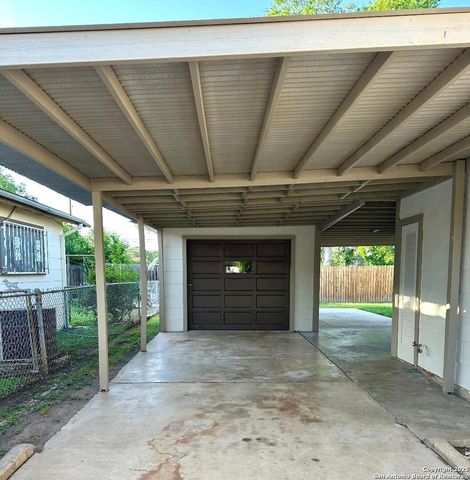 411 W HART AVE, San Antonio, TX 78214