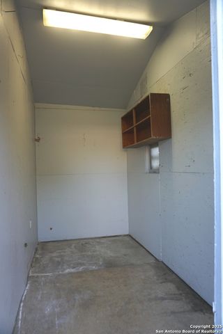 411 W HART AVE, San Antonio, TX 78214