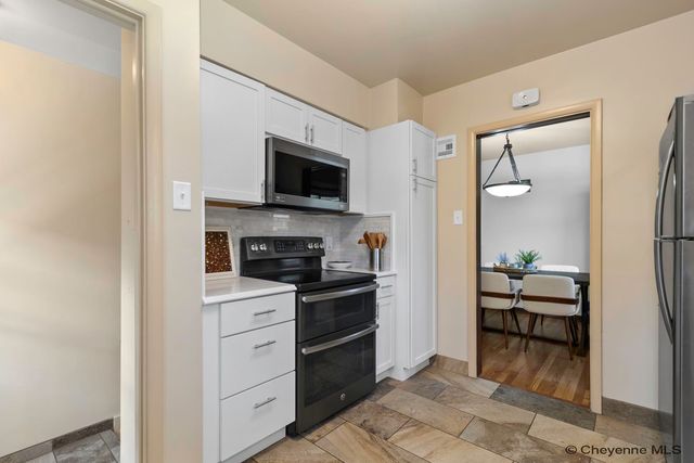 410 W 2ND AVE, Cheyenne, WY 82001