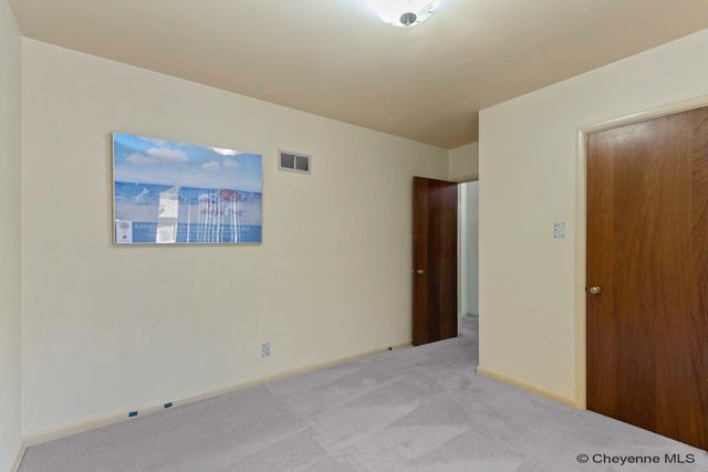 410 W 2ND AVE, Cheyenne, WY 82001