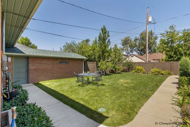 410 W 2ND AVE, Cheyenne, WY 82001
