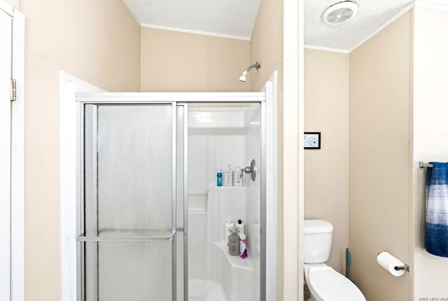 200 Mil Encinos St, Adkins, TX 78101