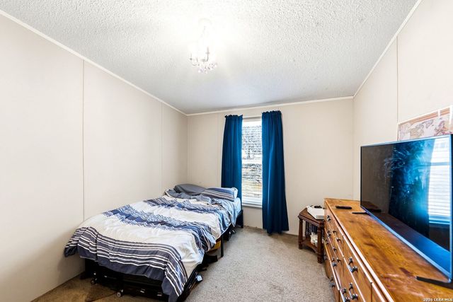 200 Mil Encinos St, Adkins, TX 78101