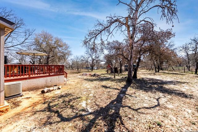 200 Mil Encinos St, Adkins, TX 78101