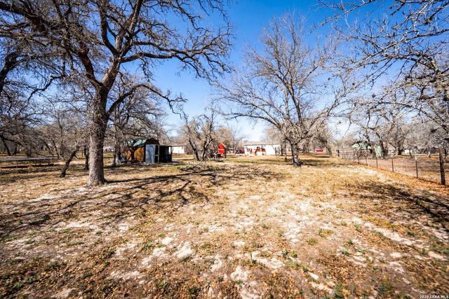 200 Mil Encinos St, Adkins, TX 78101