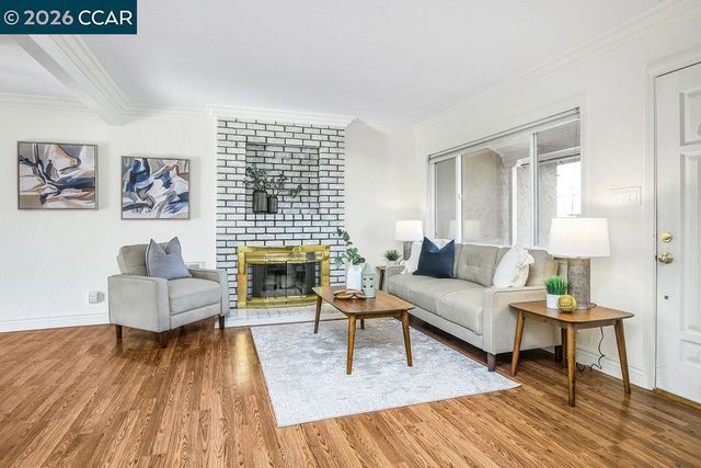 130 Cleopatra Dr, Pleasant Hill, CA 94523