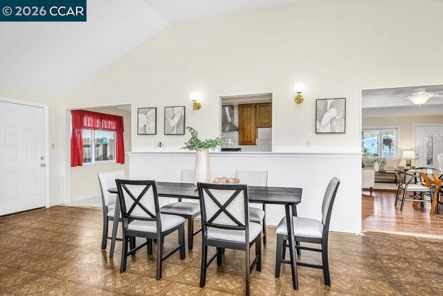 130 Cleopatra Dr, Pleasant Hill, CA 94523