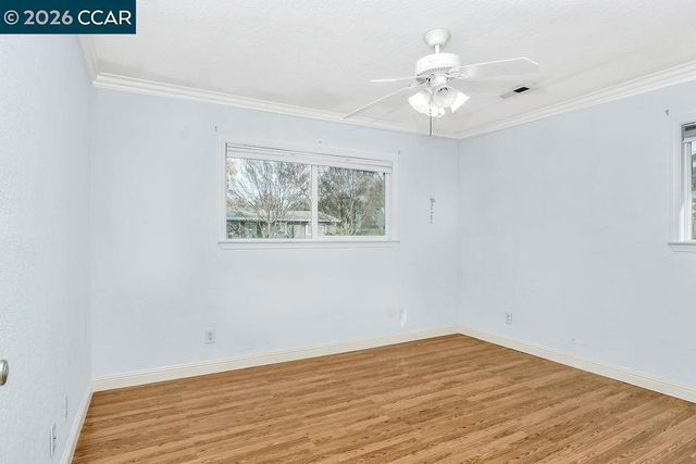 130 Cleopatra Dr, Pleasant Hill, CA 94523