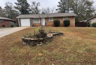 837 Parkstone Drive, Stone Mountain, GA 30083