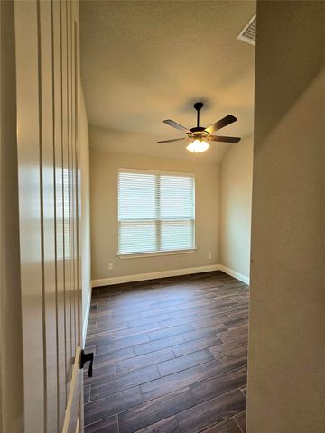 3113 Main Street, Granbury, TX 76049