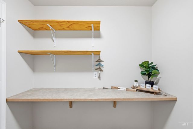 3787 N Alexis Way, Meridian, ID 83646