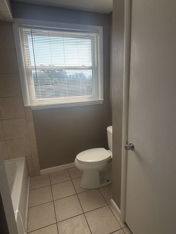 221 Bonnavue Dr, Hermitage, TN 37076